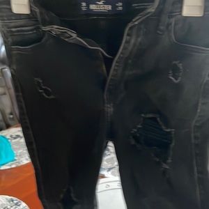 Black Hollister jeans size 3R ultra high rise super skinny